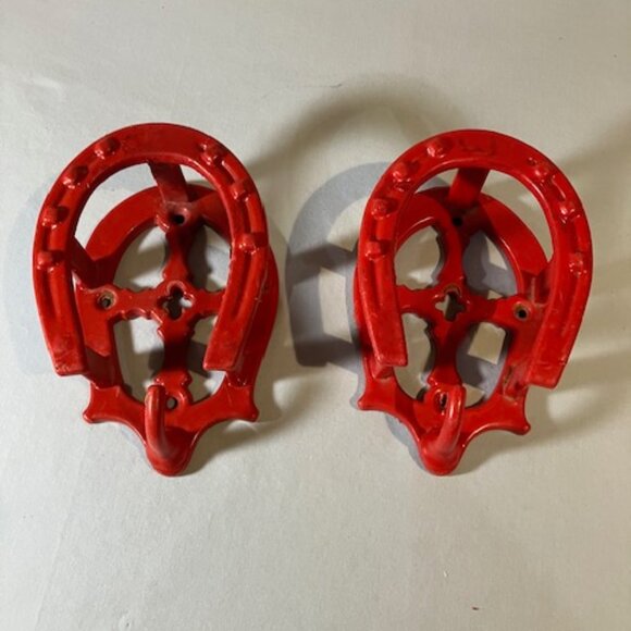 Pair/Vintage Cast Iron Equine Bridle Brackets Made in‎ England Red Rubber Dipped - Picture 1 of 6